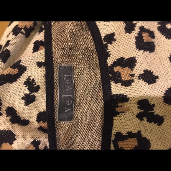 Sweater Dress - Picture 4 of 6